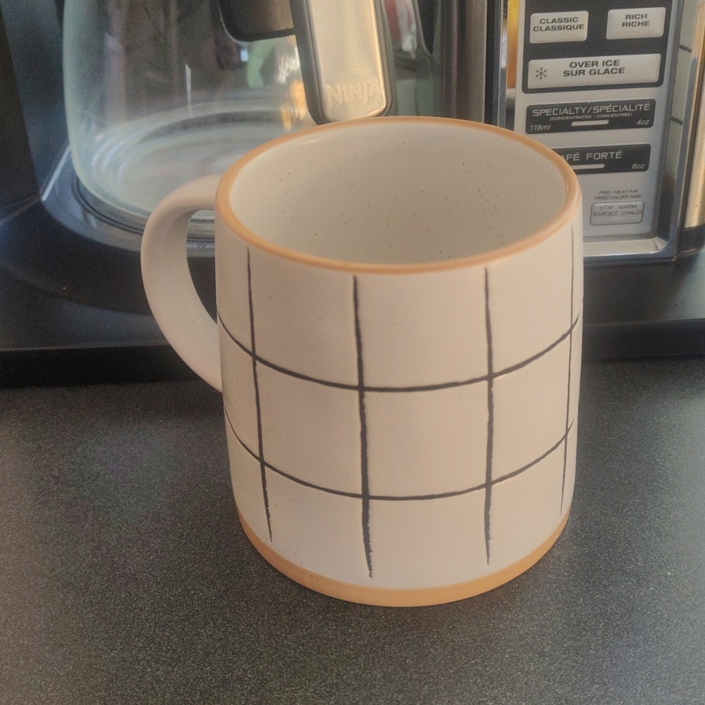 Grid Pattern Ceramic Mug